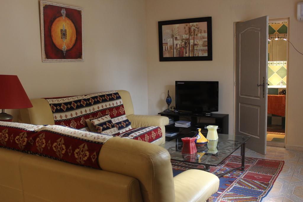 Gites Maisons De Vacances Domaine La Chamade Carpentras Εξωτερικό φωτογραφία
